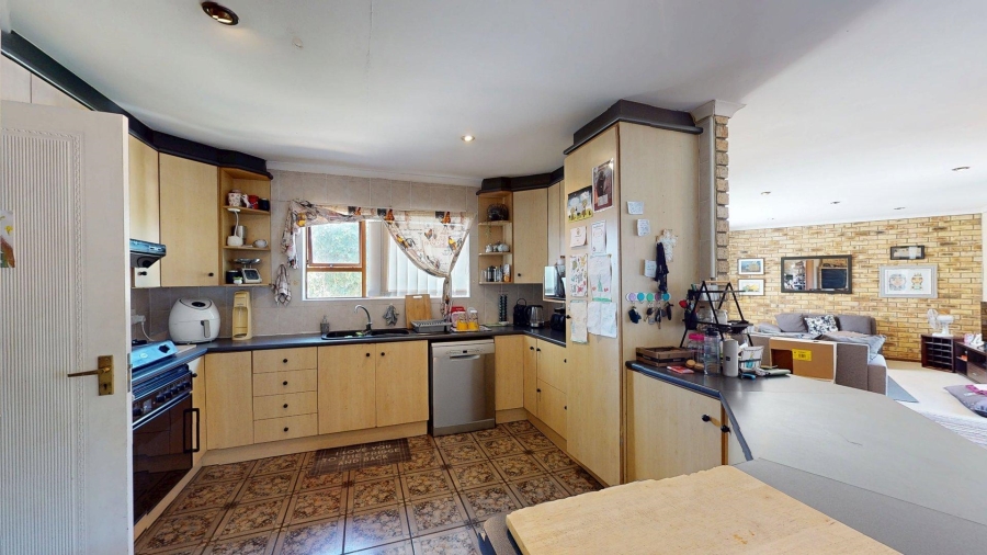 3 Bedroom Property for Sale in Summerstrand Eastern Cape